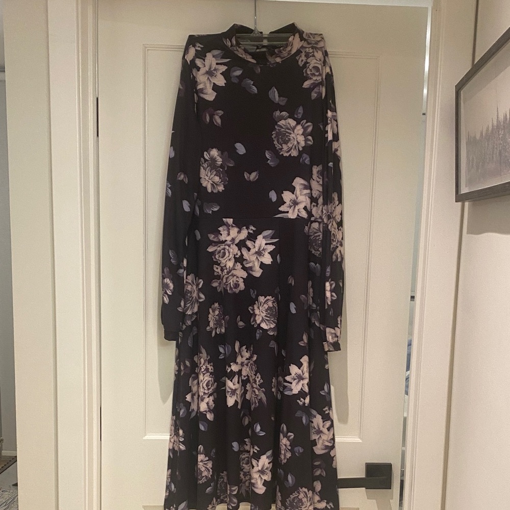 Boohoo Dark Floral Long Sleeve Dress